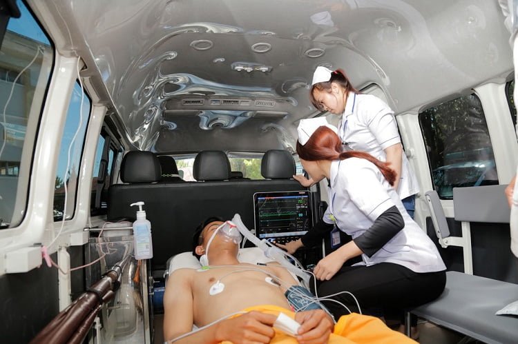 Gọi xe cấp cứu Nình Thuận